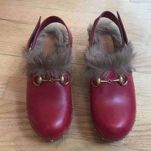 Gucci red clogs with fur